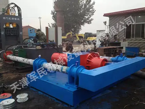 Hydraulic billet jacking machine